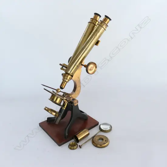BRASS BINOCULAR MICROSCOPE, ON ANODISED 'ENGLISH' FOOT, SLIDE IN ANALYSER IN LOWER TUBE. BULLSEYE PARTS IN MAHOG BOX